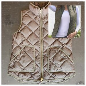 J- Crew Women Quilted Vest Size S